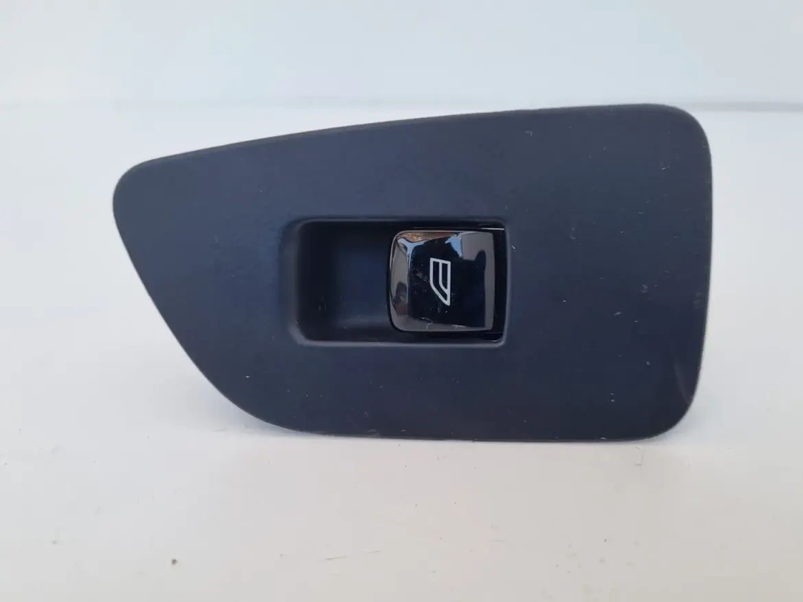 Volvo S90 II V60 II S60 III XC60 II PRAWY PANEL SZYB 31376458