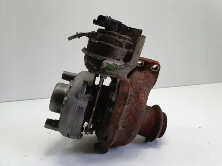 8080d6181cf1af0728d7e8939b5a121e