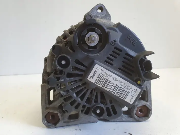 Renault Scenic II 1.6 16V ALTERNATOR 8200667619-B valeo