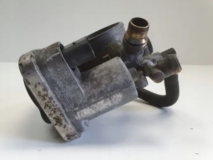 Opel Astra III H 1.6 16V PRZEPUSTNICA 55560398