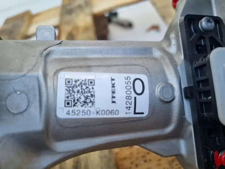 Toyota Yaris IV POMPA WSPOMAGANIA wspomaganie elektryczne 45250-K0060