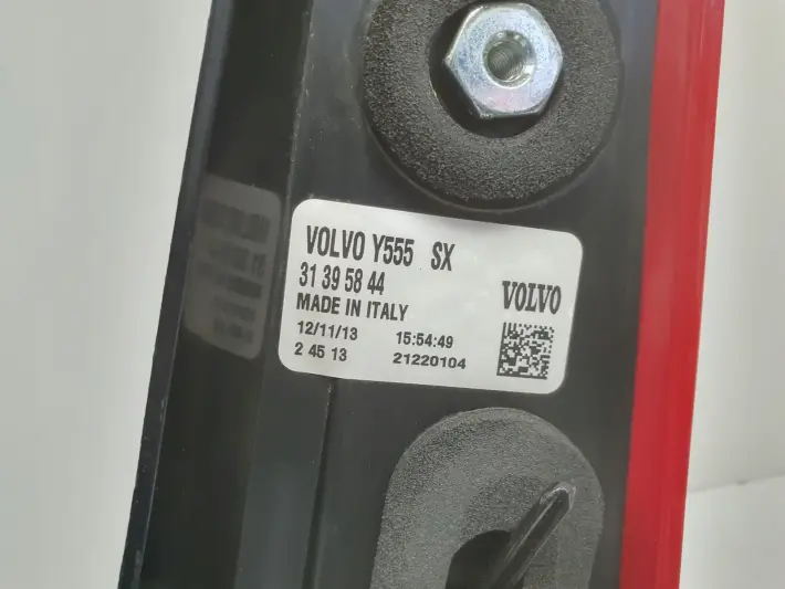 Volvo V40 II 12-16r TYLNIA TYLNA LAMPA LEWA lewy tył 31395844