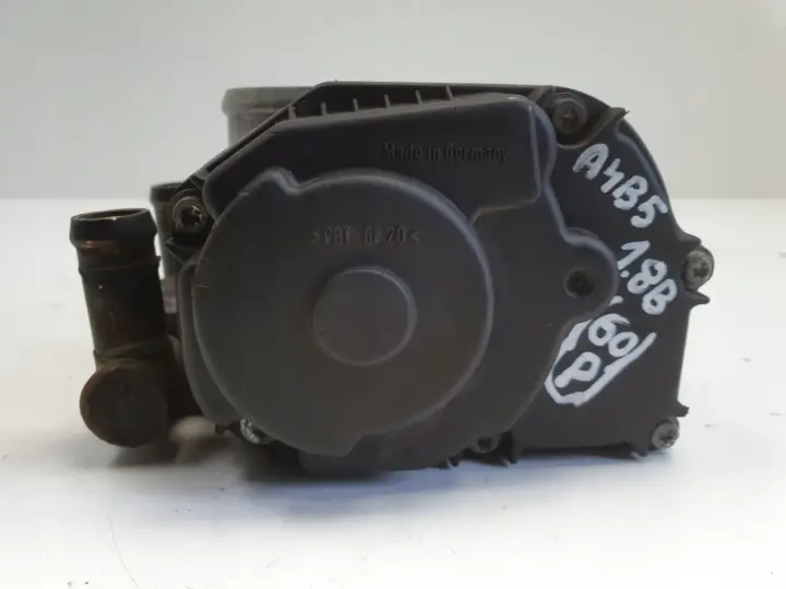 Audi A4 B5 1.8 20V PRZEPUSTNICA 058133063H