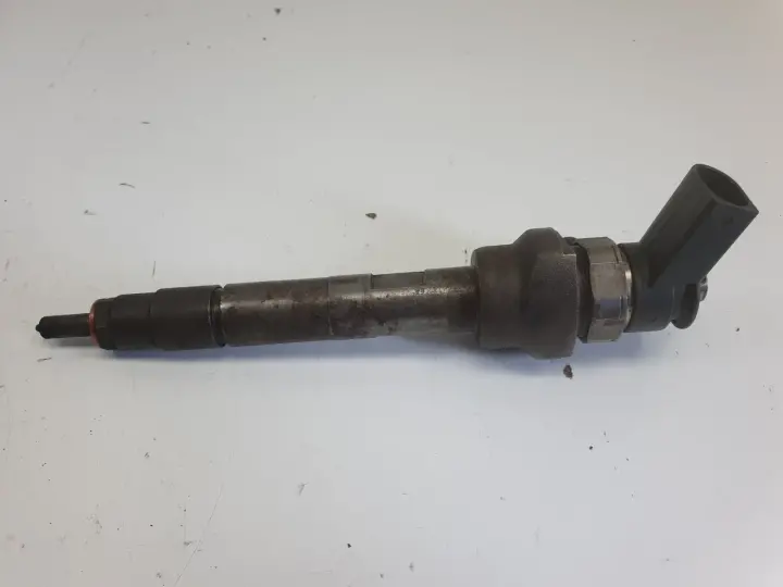 BMW E87 E90 E91 2.0 D WTRYSKIWACZ wtrysk 0445110289