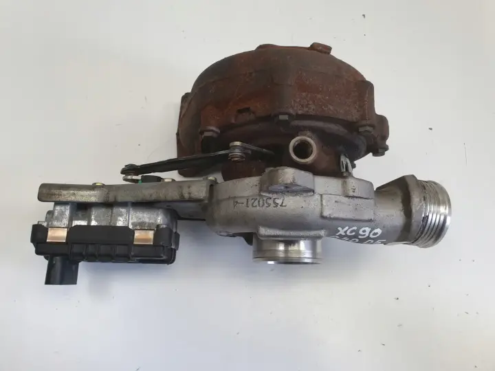 Volvo XC90 2.4 D5 TURBOSPRĘŻARKA 30757079