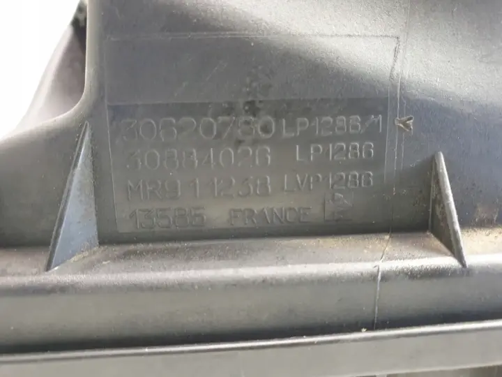 Volvo S40 V40 lift 1.9 D OBUDOWA FILTRA POWIETRZA