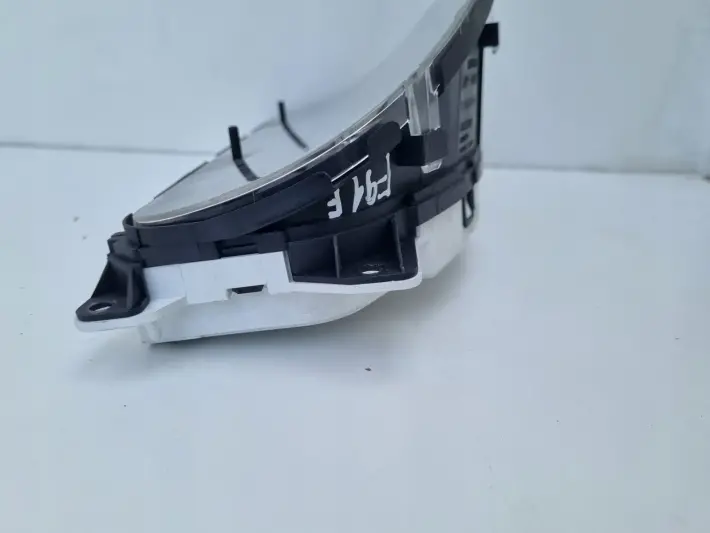 Volvo S60 I V70 II 2.5 T LICZNIK ZEGARY 30682272 Europa benzyna