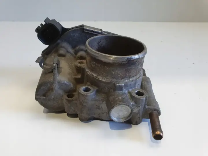 Opel Corsa D 1.0 12V PRZEPUSTNICA 55563385 0280750484