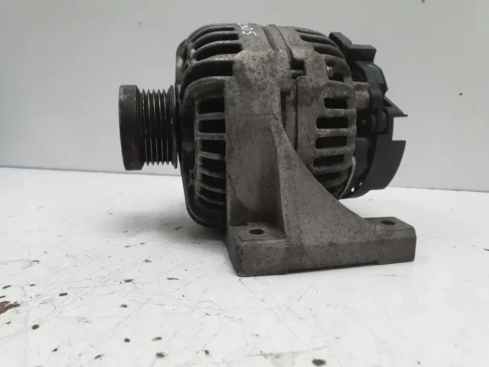 Volvo S80 II V70 III 2.4 D5 ALTERNATOR 30667787