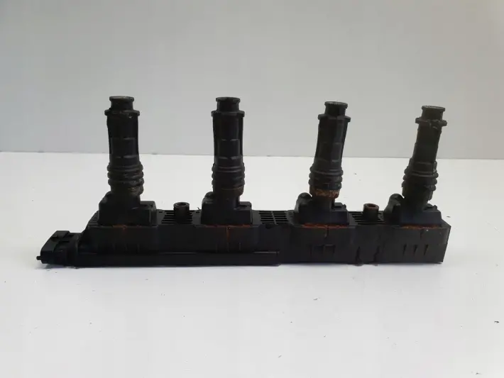 Opel Corsa C 1.2 16V CEWKA ZAPŁONOWA 0221503472