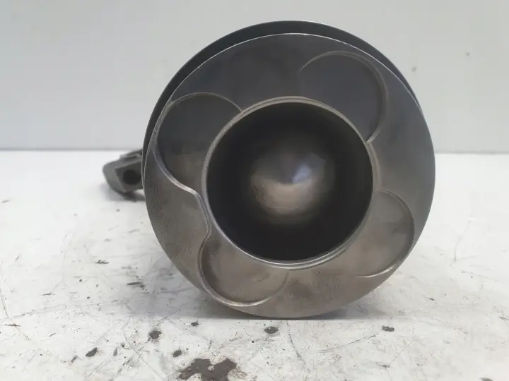 BMW E87 E90 E91 2.0 D TŁOK KORBOWÓD M47 0840C