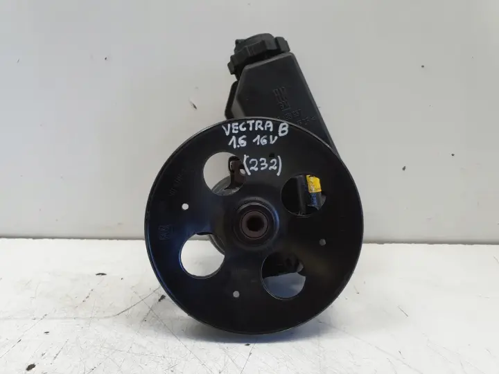 Opel Vectra B 1.6 16V POMPA WSPOMAGANIA 90495957