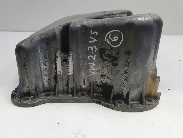 VW Golf IV 2.3 V5 MISKA OLEJOWA oleju 066103603M
