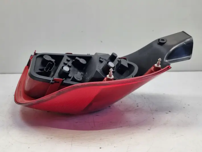 Renault Clio III HB 05-09r TYLNA LAMPA LEWA lewy tył kierowcy 89035079