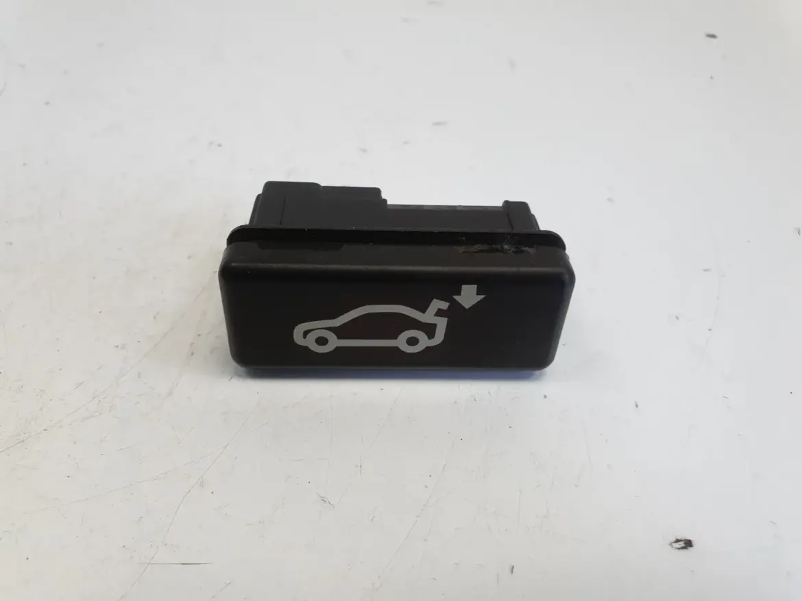 BMW E61 E65 E66 X5 PRZYCISK KLAPY BAGAŻNIKA przełącznik 8375580