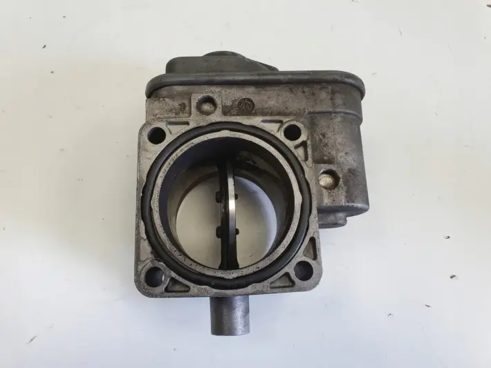 VW Golf IV 1.9 SDI PRZEPUSTNICA 038128063A