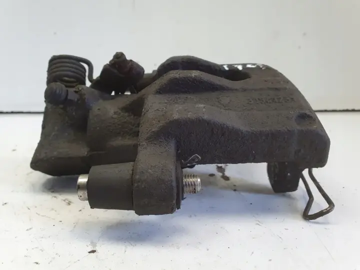 Volvo V40 II TYLNY ZACISK HAMULCOWY prawy tył Pasażera P.T 31341231