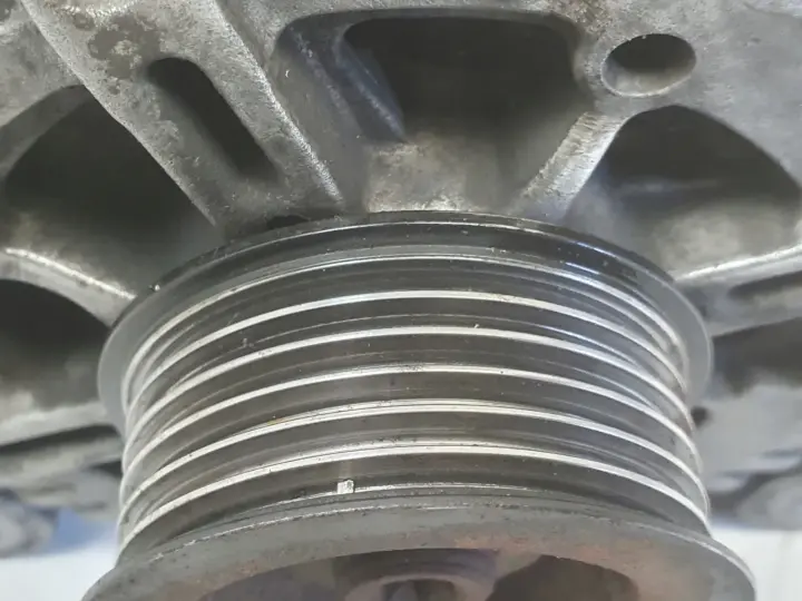 Audi A6 C6 2.7 TDI ALTERNATOR 059903015R 180A valeo