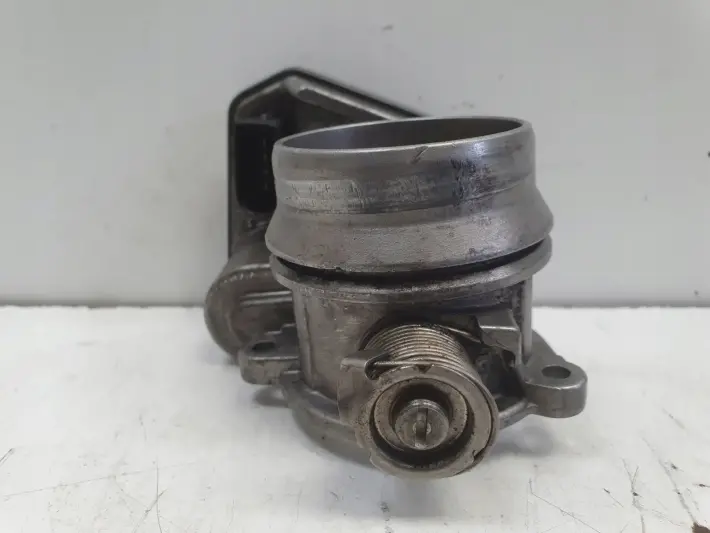 BMW E87 E90 2.0 D PRZEPUSTNICA 780437302