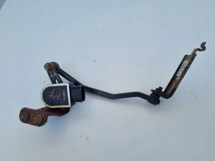 Volvo XC60 I PRAWY CZUJNIK POZIOMOWANIA LAMPY Xenon 8G9N-3C097-AA