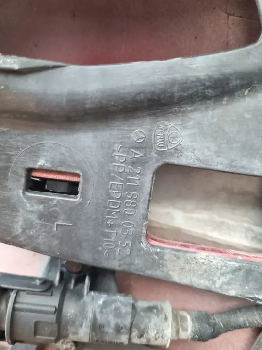 Mercedes W211 LIFT 02-06r KOMPLETNY PRZEDNI ZDERZAK przód PDC HALOGENY 567