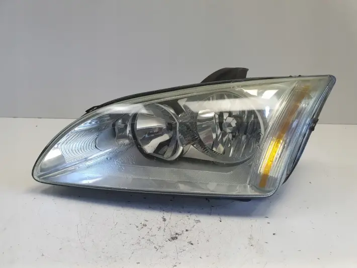 Ford Focus mk2 02-06 PRZEDNIA LAMPA LEWA lewy przód anglik