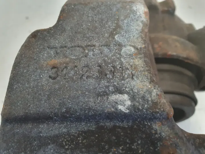 Volvo XC60 I PRZEDNI ZACISK HAMULCOWY lewy przód kierowcy 31423311