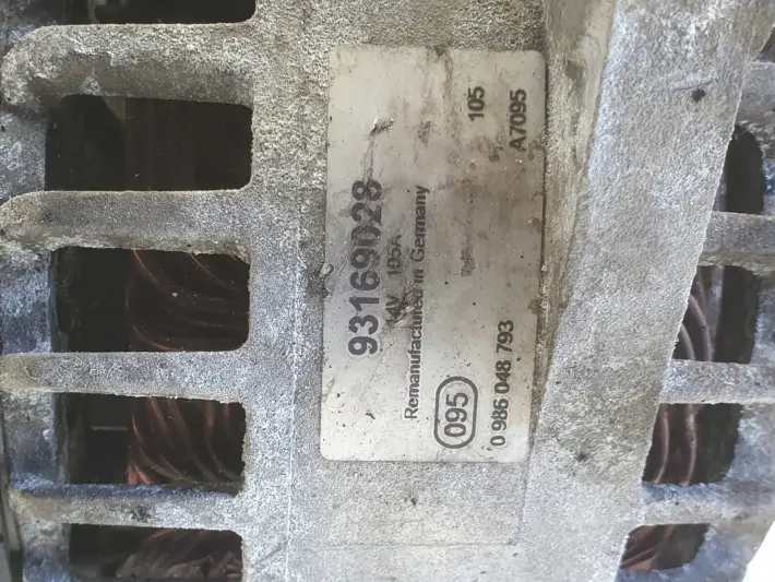 Opel Zafira B 1.9 CDTI ALTERNATOR 0986048793