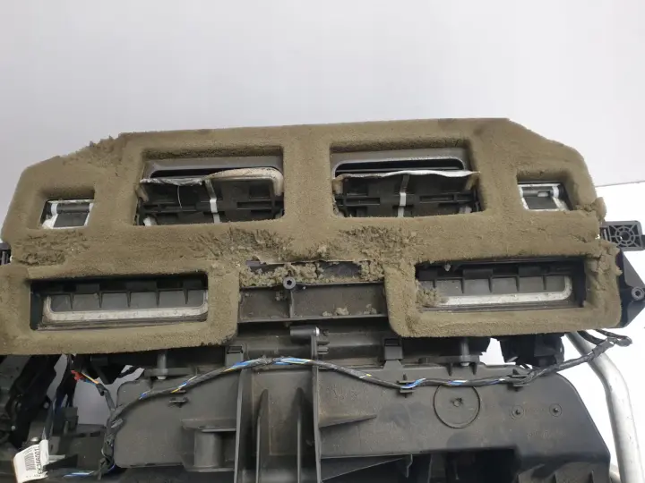 Dodge Challenger 15- NAGRZEWNICA Dmuchawa rezystor