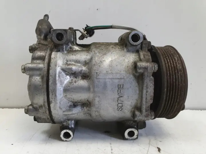 Volvo V70 III 1.6 D D2 SPRĘŻARKA KLIMATYZACJI pompa 31348213
