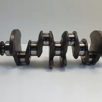 Volvo S40 II V50 2.0 D WAŁ KORBOWY 30725118 D4204T