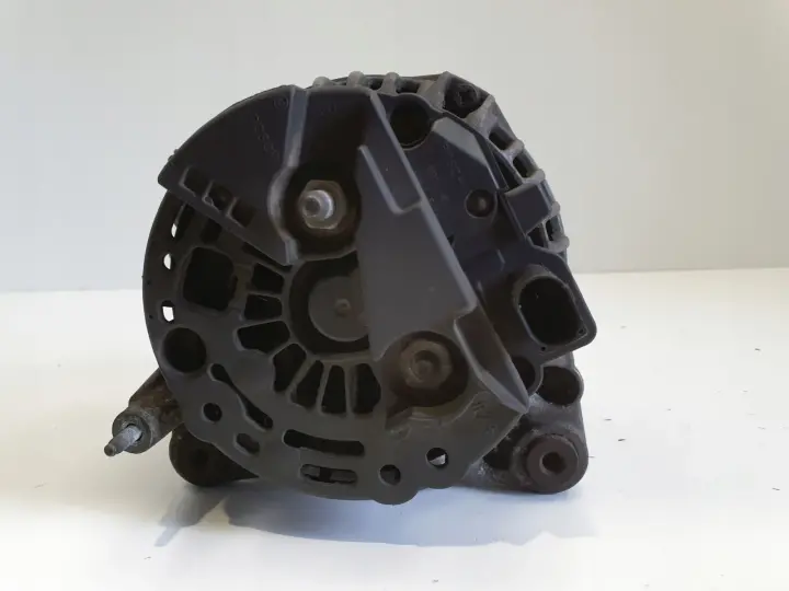 Vw Golf V Jetta Audi A3 1.9 TDI ALTERNATOR Bosch 038903018QX 120A