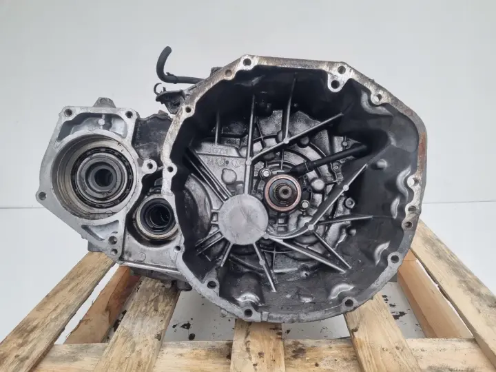 Nissan Qashqai J10 2.0 DCI SKRZYNIA BIEGÓW manual manualna