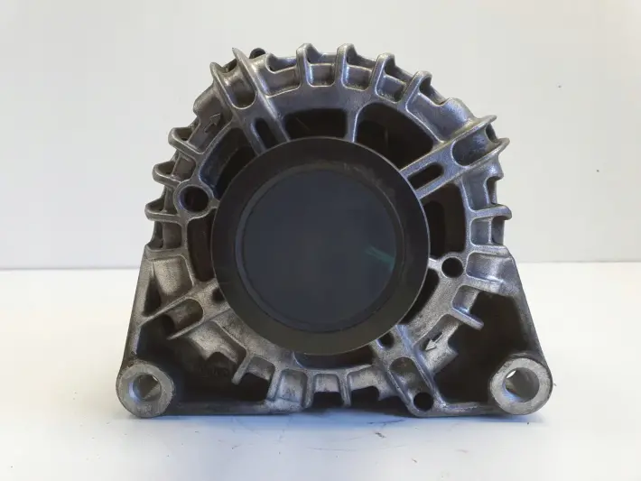 Volvo C30 D2 1.6 D ALTERNATOR 30659389 oryginał