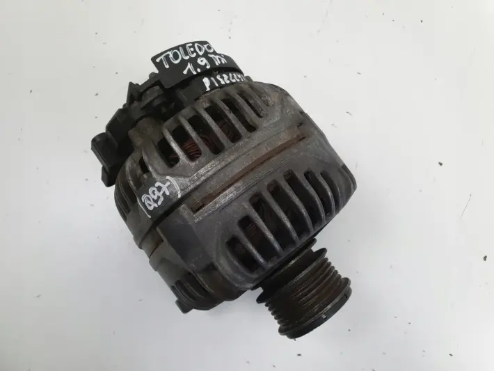 Seat Toledo II Leon I 1.9 TDI ALTERNATOR Bosch 028903028E 120A