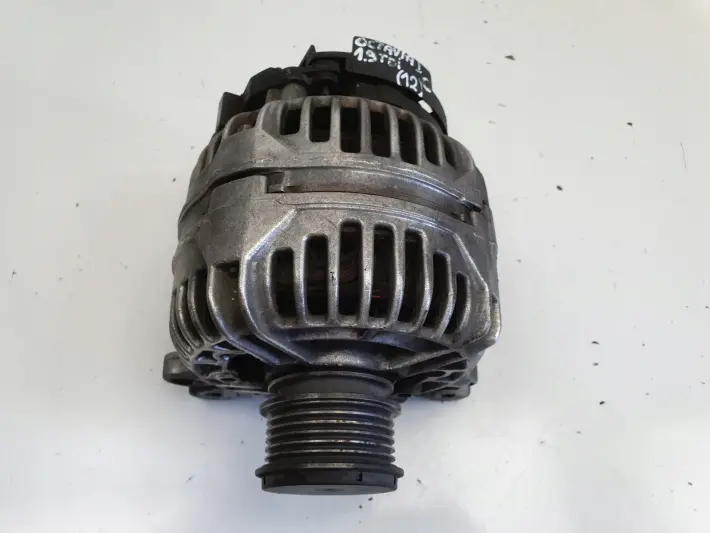 Skoda Octavia I 1.9 TDI ALTERNATOR Bosch 028903028E 120A
