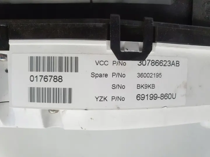 4190e16f6b7f20e498e836083ead1506