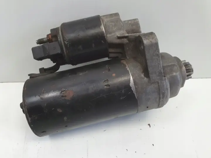 VW Golf IV Bora 1.9 TDI ROZRUSZNIK bosch 02T911023H 0001125051
