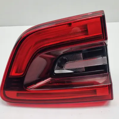 Renault Kadjar TYLNIA TYLNA LAMPA LEWA lewy tył kierowcy w klapę 265550151R