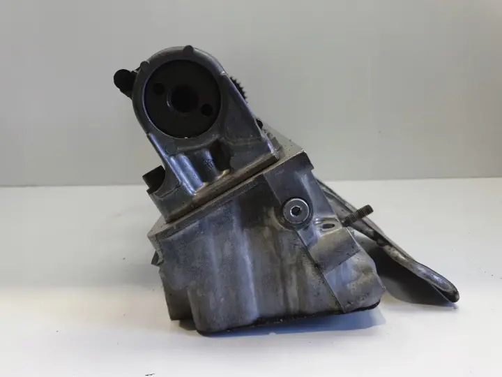 Mercedes W126 C126 5.6 V8 560 SEC PRAWA GŁOWICA CYLINDRÓW R1170164301