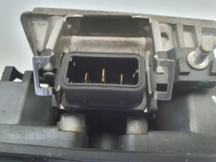 Audi A4 B5 1.8 20V CEWKA ZAPŁONOWA 058905105A