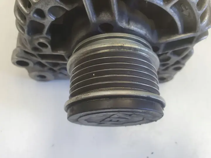 Audi A3 8L Golf IV 1.9 TDI ALTERNATOR 0123515021 038903023L 90A