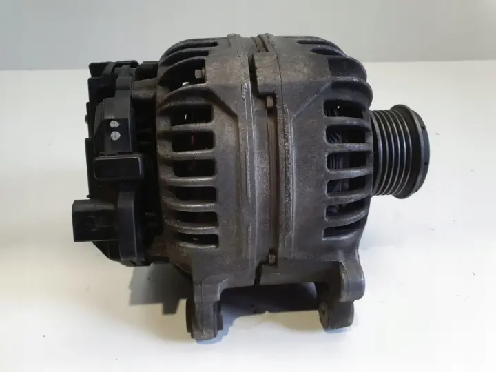 Audi A3 8L Golf IV Seat Leon 1.9 TDI ALTERNATOR 028903028E 120A