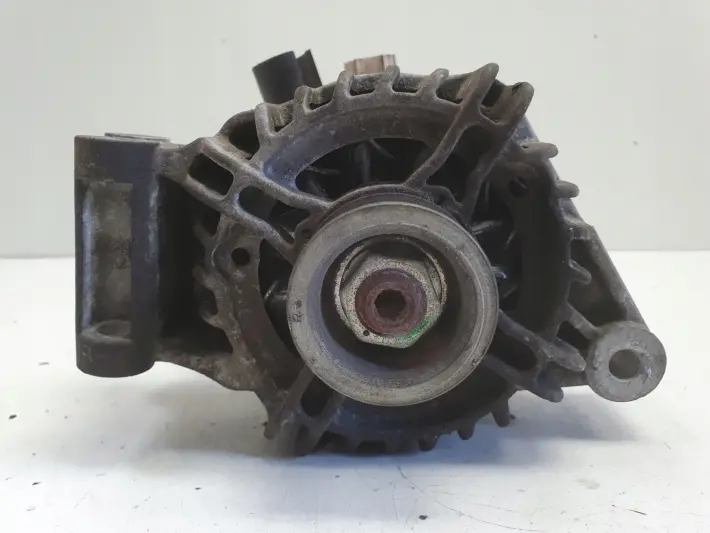 Ford Focus MK2 II 1.6 16V ALTERNATOR 3N1110300AE