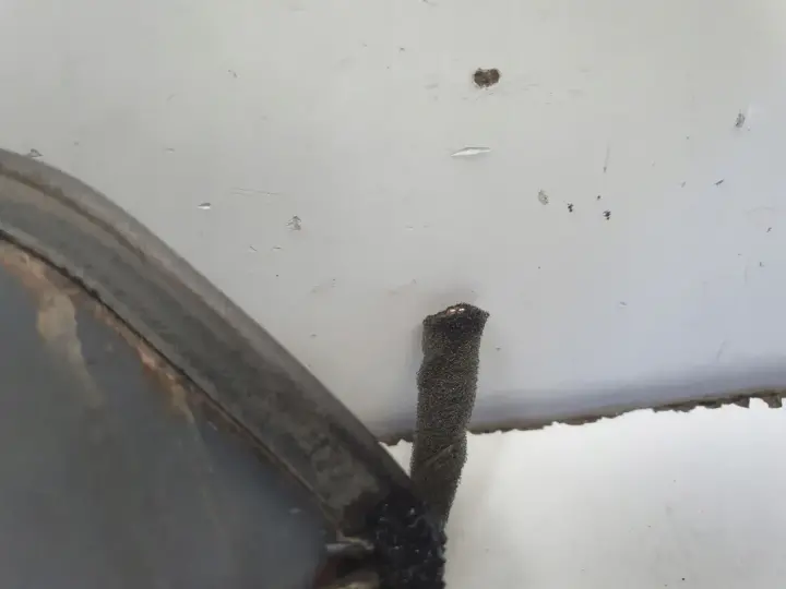 Ford Kuga I KLAMKA KLAPY BAGAŻNIKA Mikrostyk