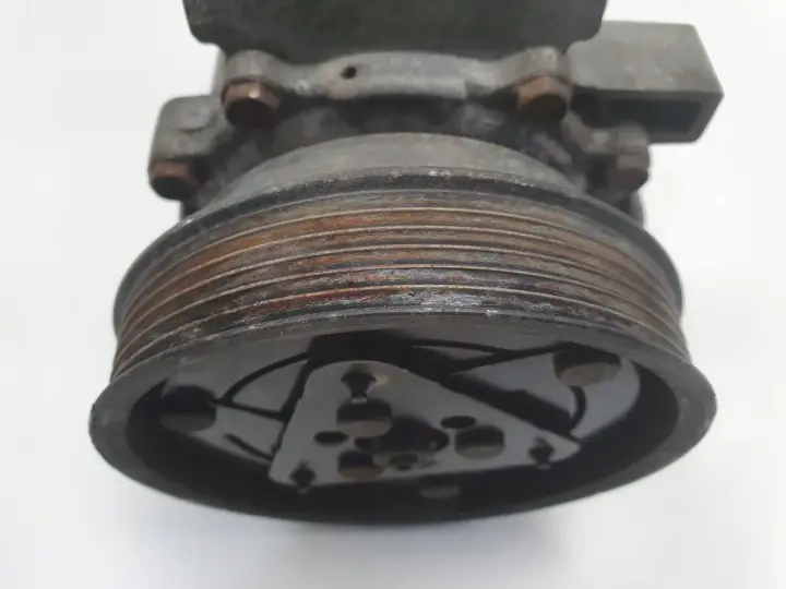 ab09e02f8ba7829be00a21a51df0c3b2