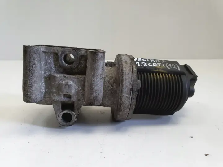 Opel Vectra C 1.9 CDTI ZAWÓR EGR 55215031