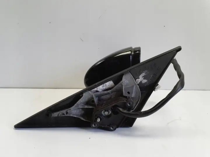 Mercedes CLS W219 04-10r LUSTERKO PRAWE PASAŻERA 9+4 13 podświetlany spód