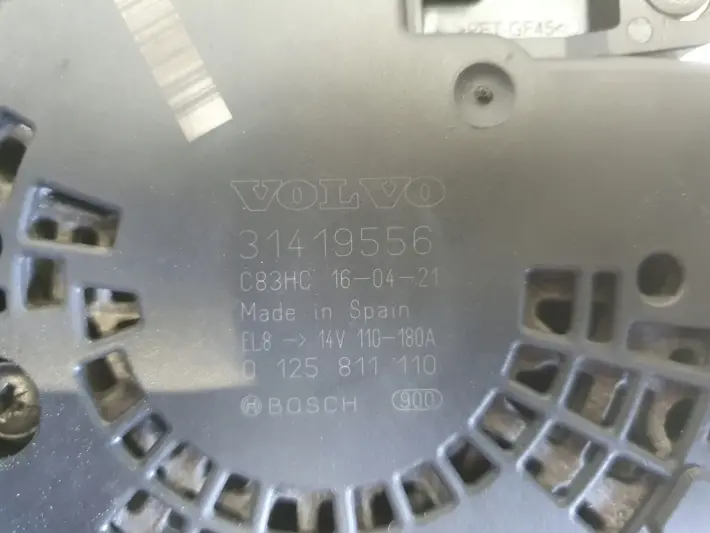 Volvo V70 III XC70 II 2.4 D5 ALTERNATOR 31419556