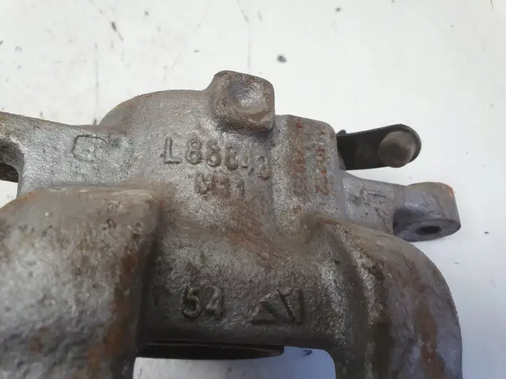 Nissan Micra K14 PRZEDNI ZACISK HAMULCOWY lewy przód kierowcy